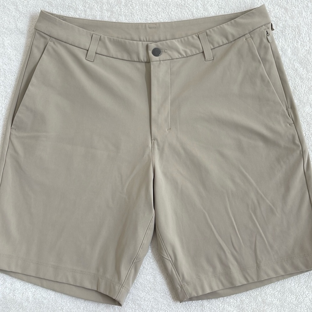 Lululemon Commission Shorts 9”